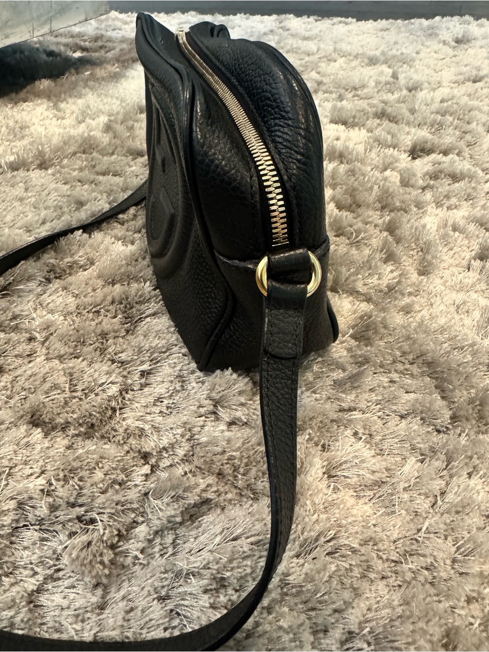 Gucci Interlocking G Black Leather Soho Disco Crossbody with Tassel - Picture 6 of 10